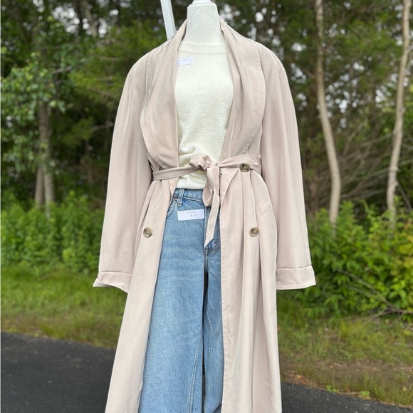 Anne Klein Jackets & Blazers - VTG Anne Klein Elegant Cream Trench Coat